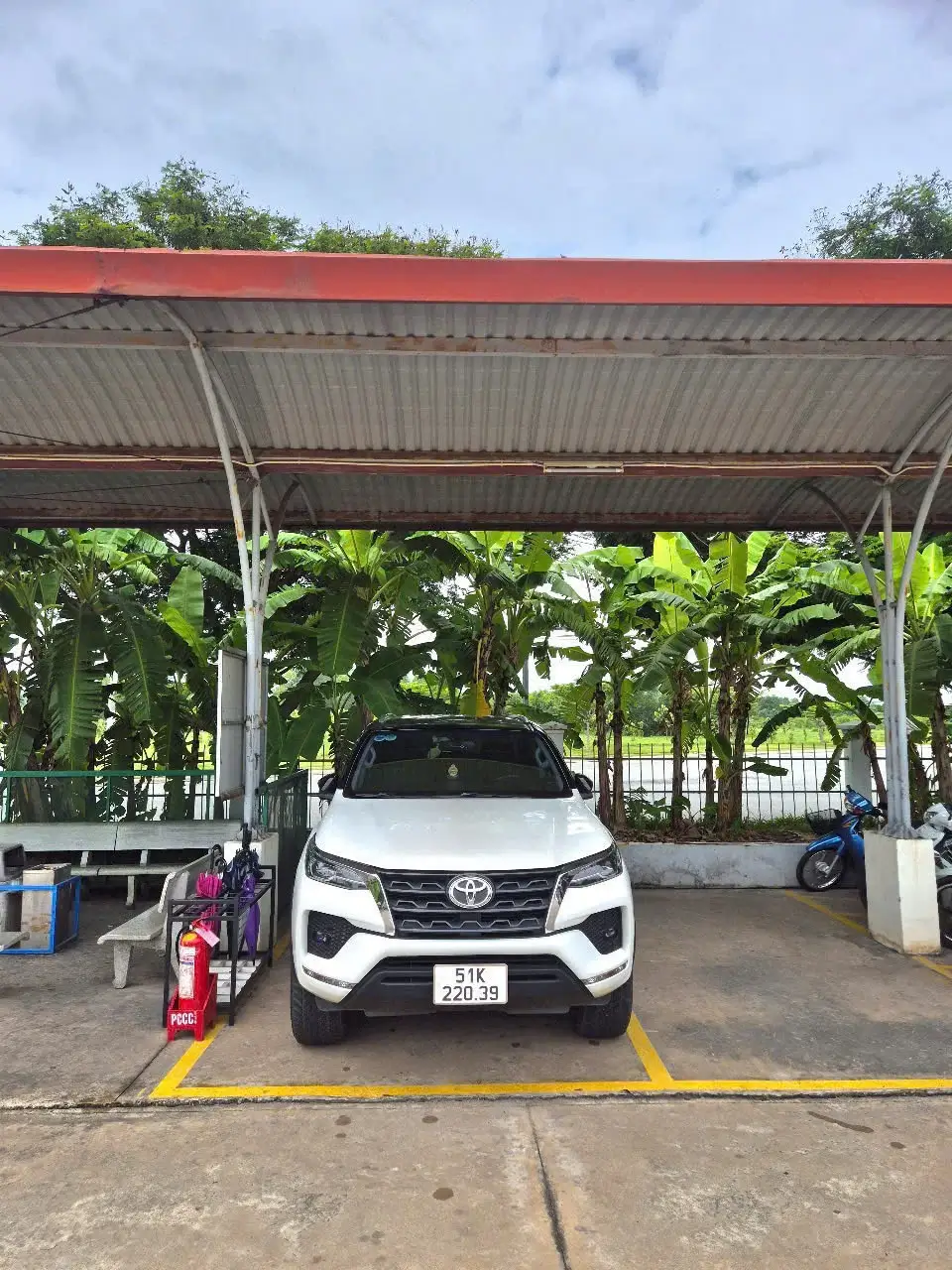 Tham khảo nhiều địa chỉ cho thuê xe 4 chỗ đi du lịch để tìm ra đơn vị uy tín